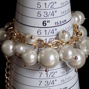 Thalia Sodi Bracelet Shaky Imitation White Pearls Gold-Tone Chacha 6.5" to 9"